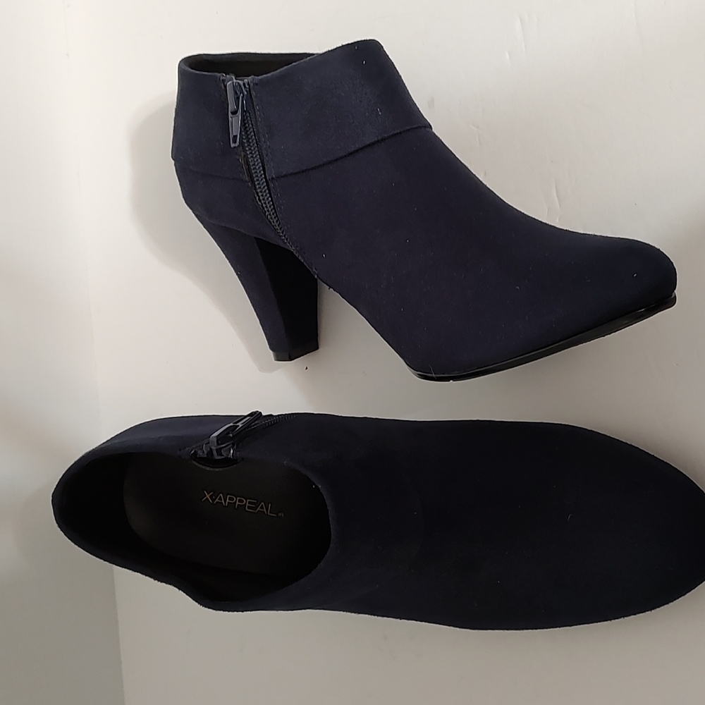 Navy Blue Xappeal Booties sz 10